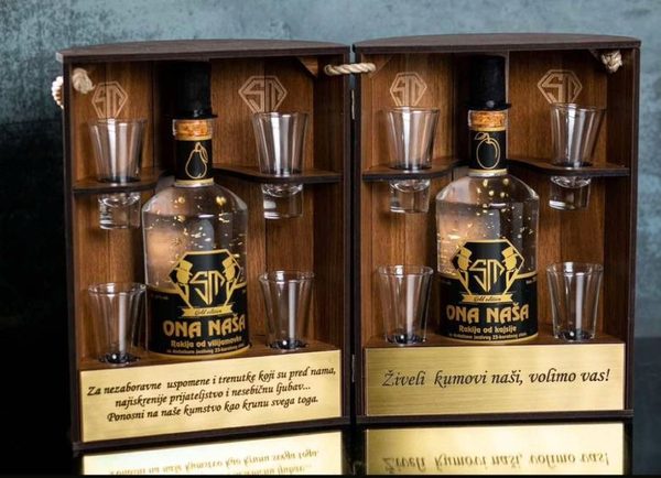 Premium Double Lux Mini Bar — bure sa dve flaše rakije i osam čašica